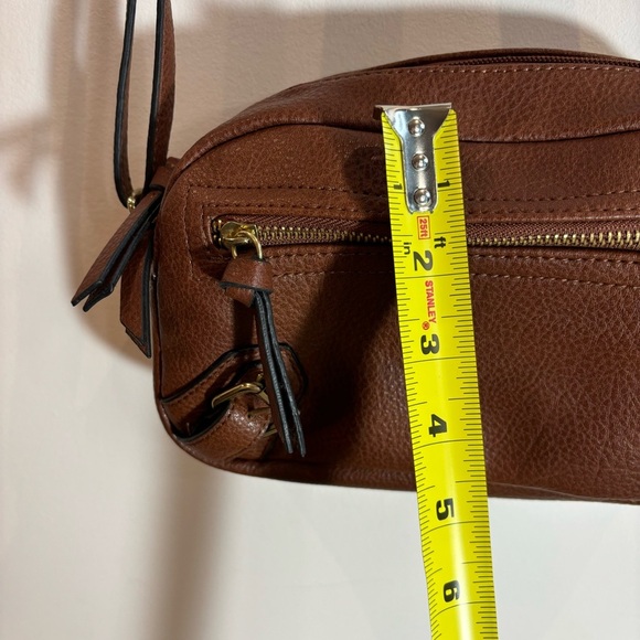 BUENO Small Leather Crossbody Zipper Closure Buckle Decoration Purse Bag - Picture 4 of 10